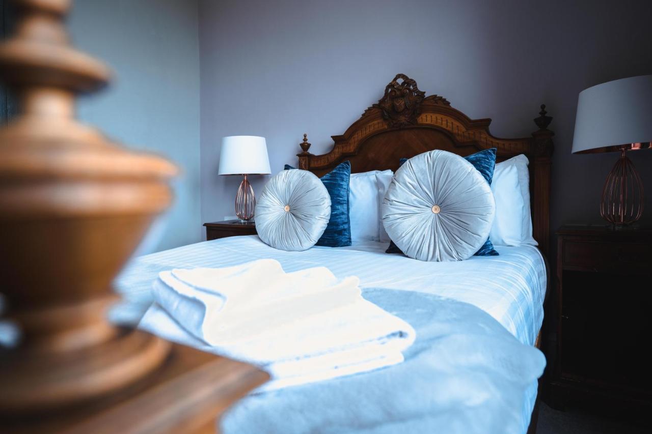 The Godwins Hotel Lugwardine Bagian luar foto