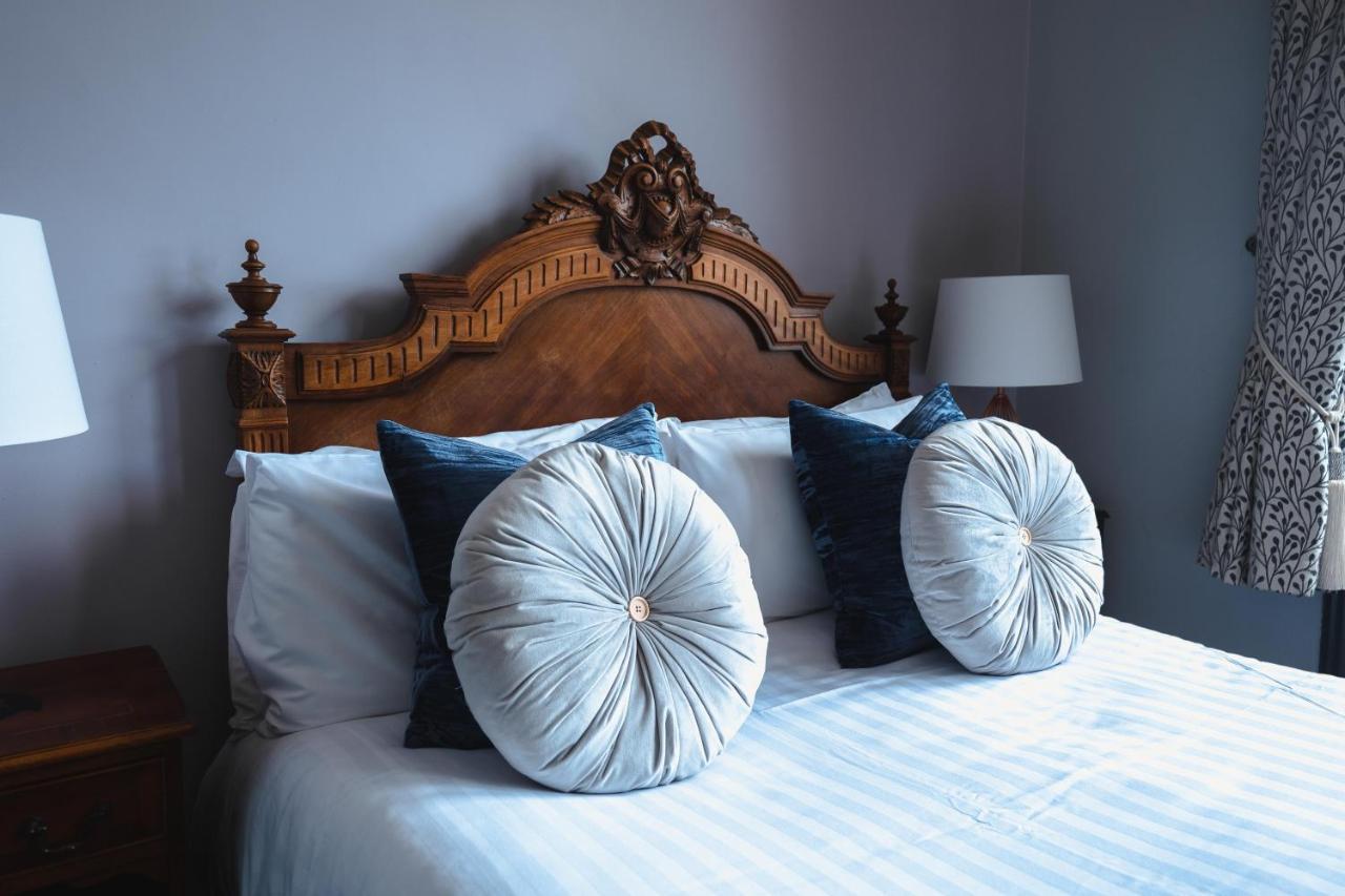 The Godwins Hotel Lugwardine Bagian luar foto
